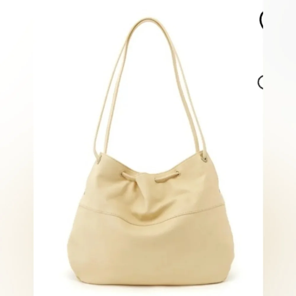 Hobo Dreamer Leather Cinch Tote in Buff (cream color) - Picture 6 of 8